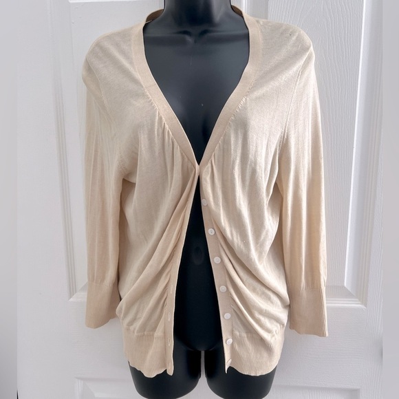 Sweaters - Lightweight Cardigan, Button up